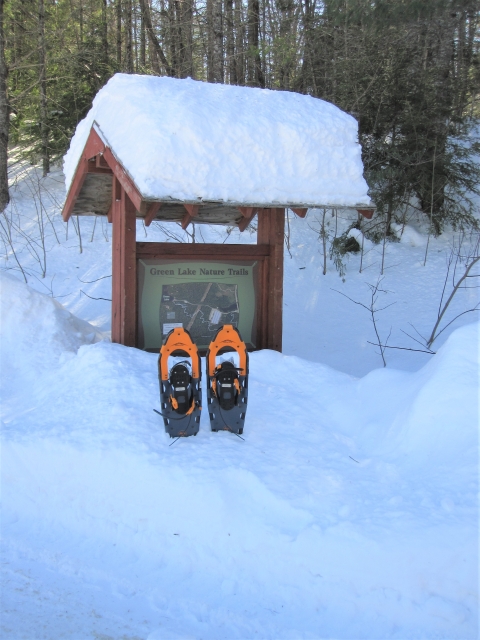 Heavy snow at the Ed Hasting Memorial Trail Entrance