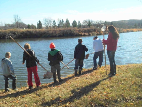 Youth program netting aquatic species