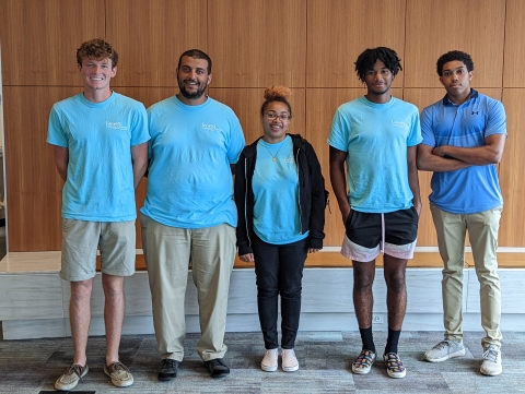 Five students the 2022 Urban Conservation Internship