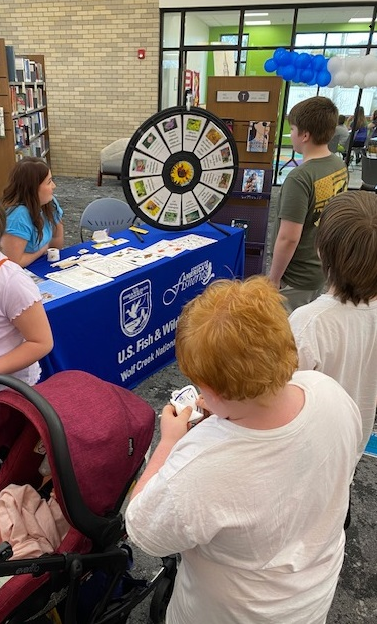 children learning about pollinators