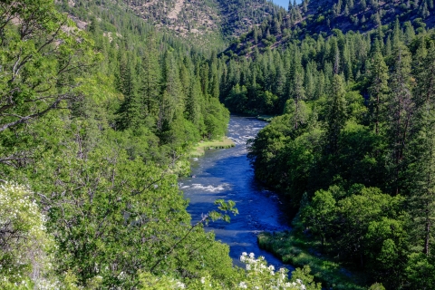 A river runs through mountains.